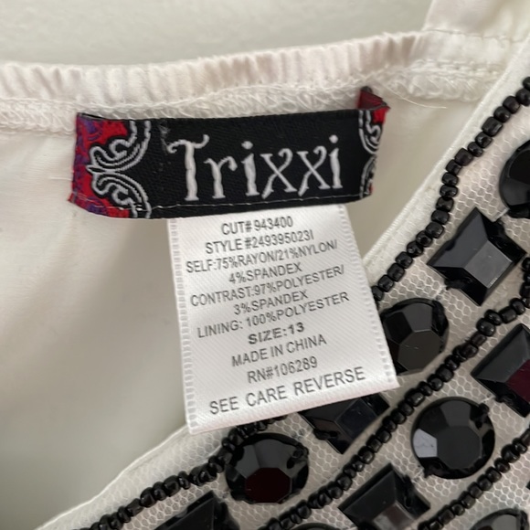 Short Trixxi Dress - Picture 4 of 7